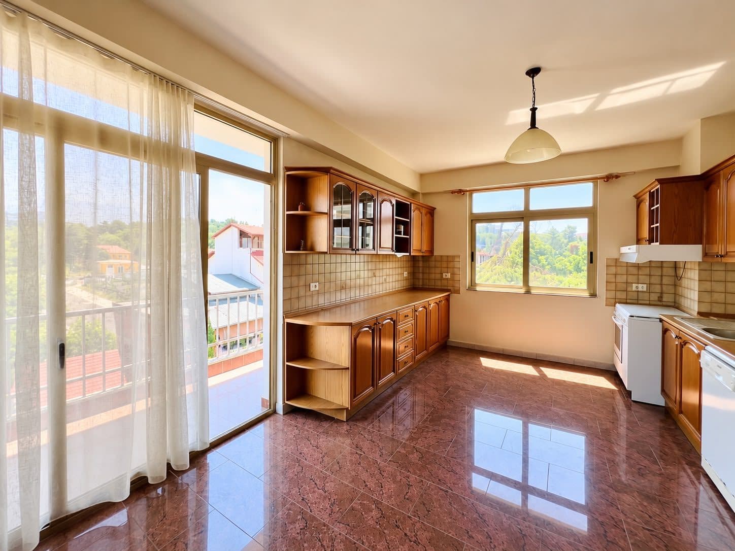 APARTAMENT 3+1+2 ME QIRA