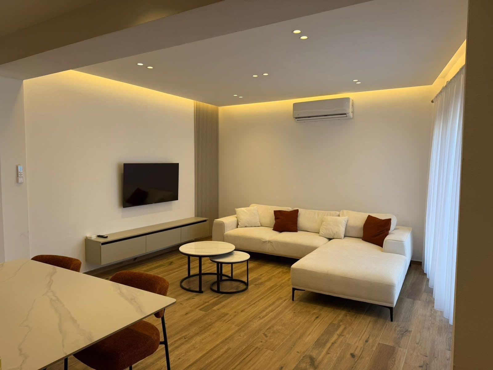 APARTAMENT 2+1+2 + POST PARKIMI ME QIRA,KD2