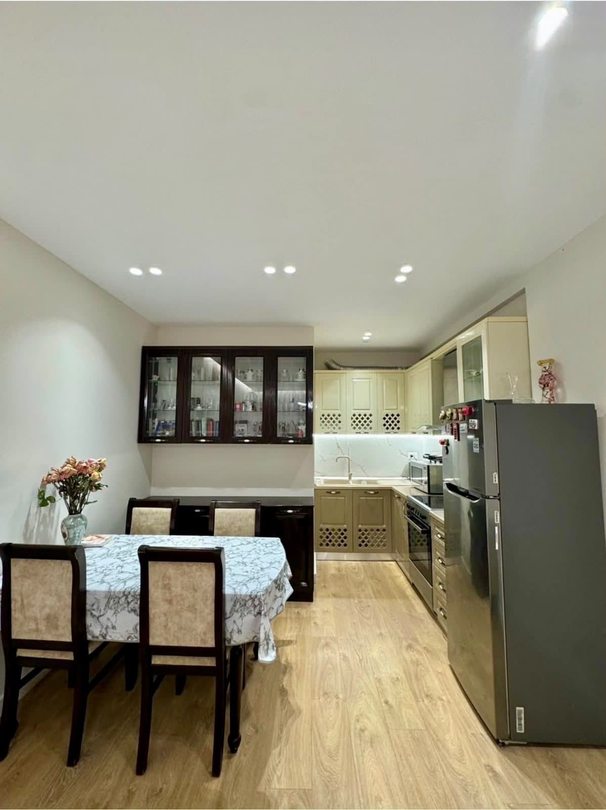 APARTAMENT 2+1 ME QIRA.KOMUNA E PARISIT 3