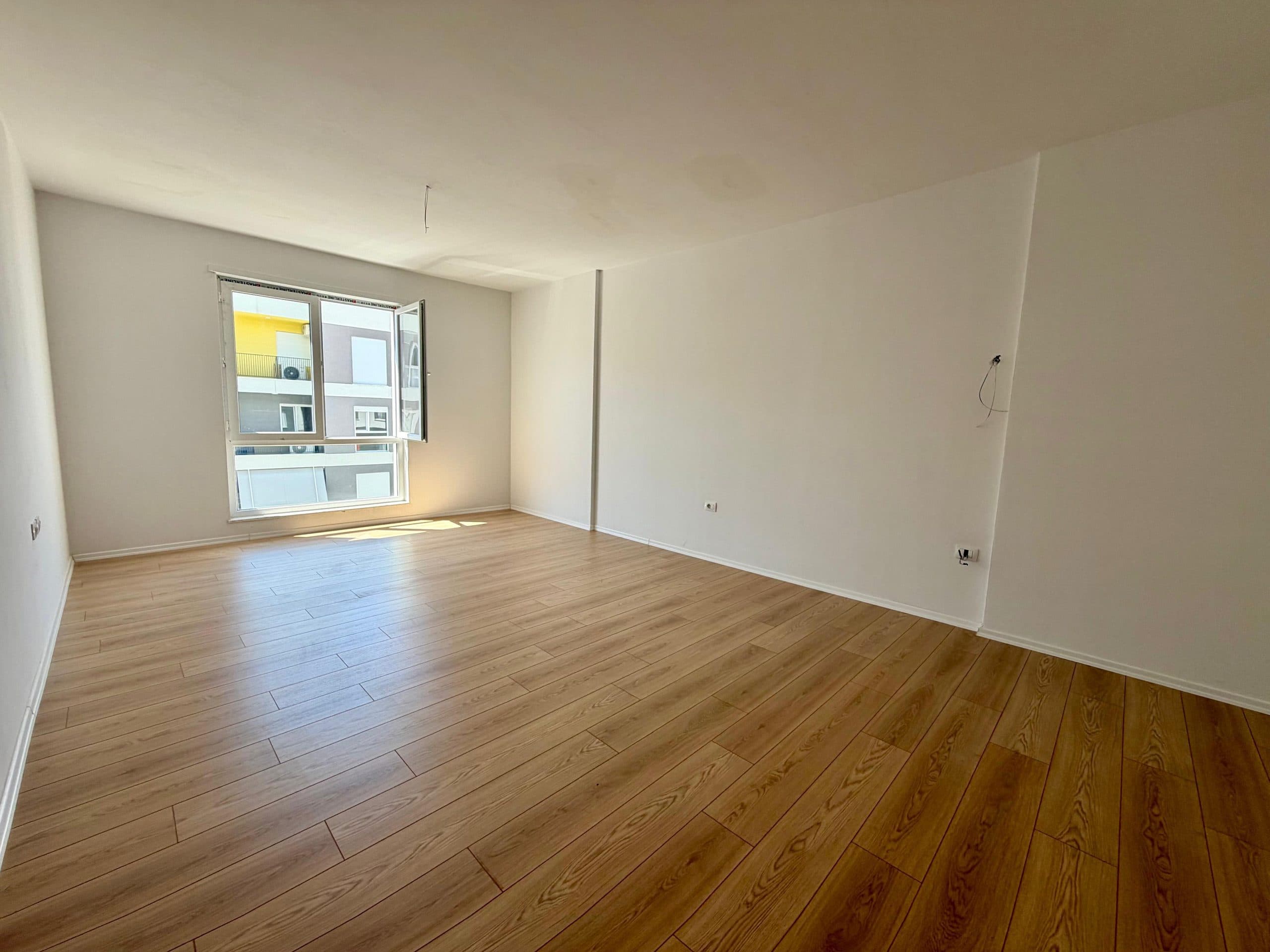APARTAMENT 2+1+2 PËR SHITJE tek UNIVERS SITY 2