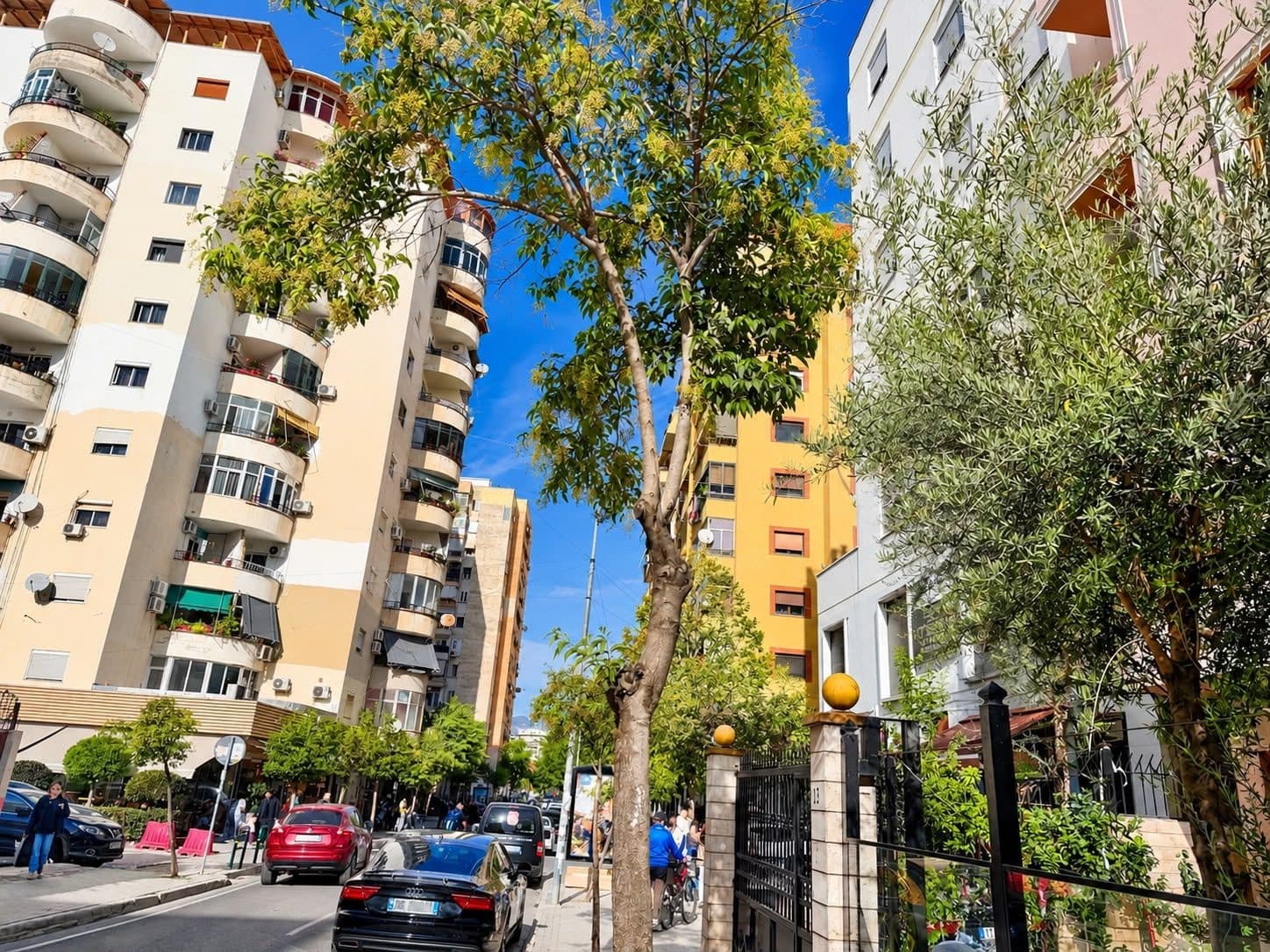 APARTAMENT 2+1+2 ME QIRA PER ZYRA, KOMUNA E PARISIT 3