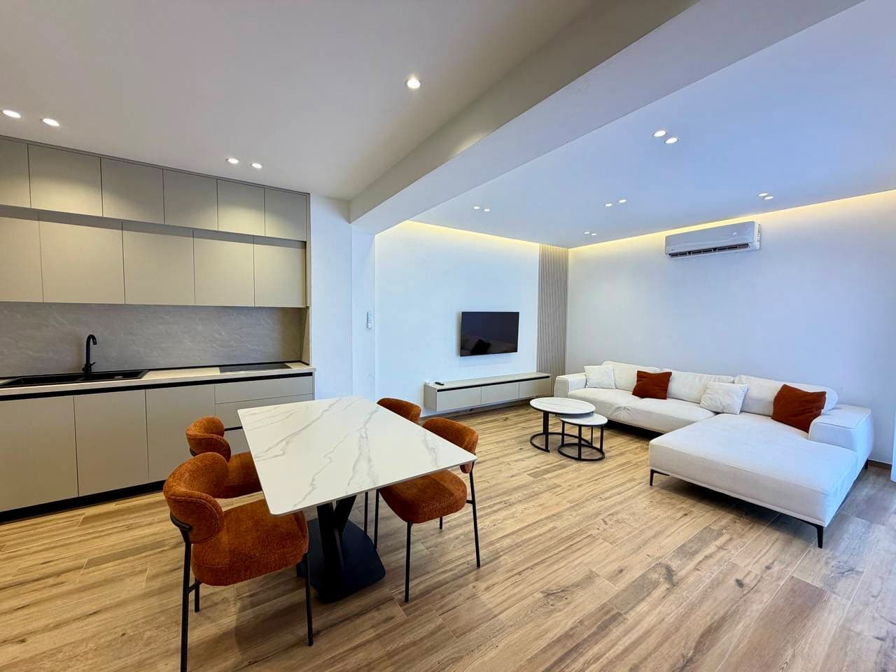 APARTAMENT 2+1+2 + POST PARKIMI ME QIRA,KD2 2
