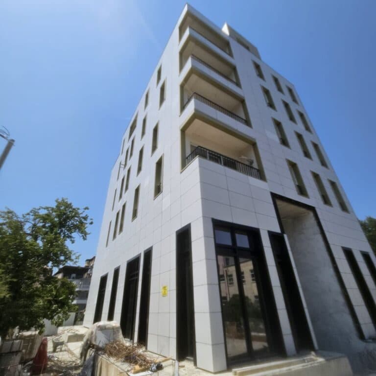 SHITET APARTAMENT 1+1 PALLAT I RI 4