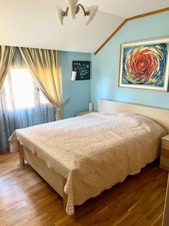 APARTAMENT KAT VILE 3+1 ME QIRA 4