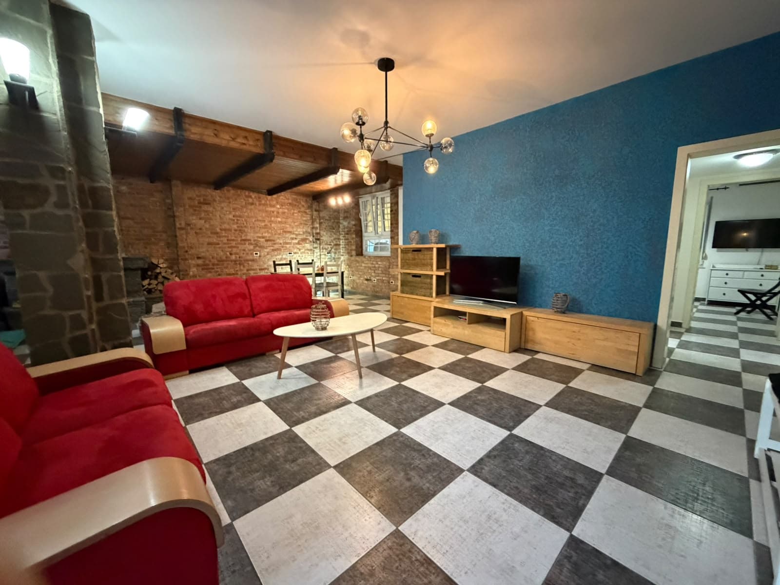 APARTAMENT 2+1 PËR SHITJE 2