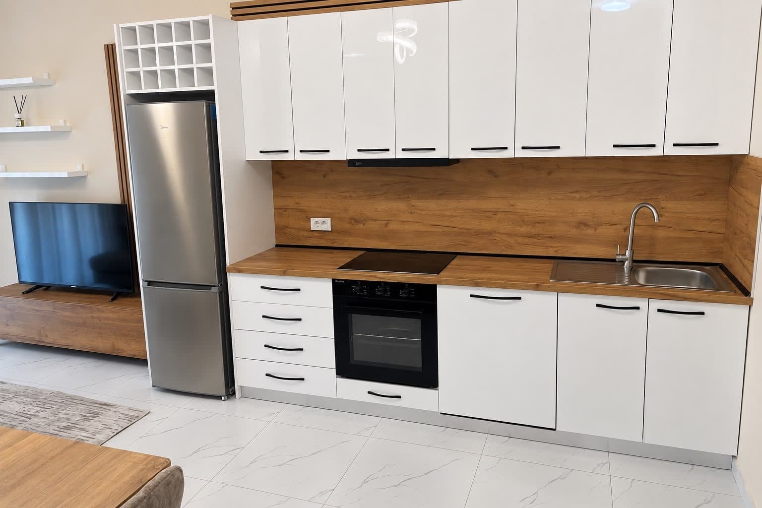 APARTAMENT 1+1 ME QIRA Sauk i Vjetër, Porto Tirana e Re 2