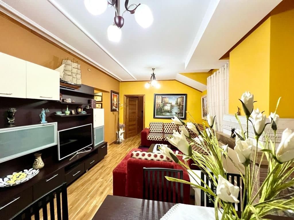 APARTAMENT KAT VILE 3+1 ME QIRA