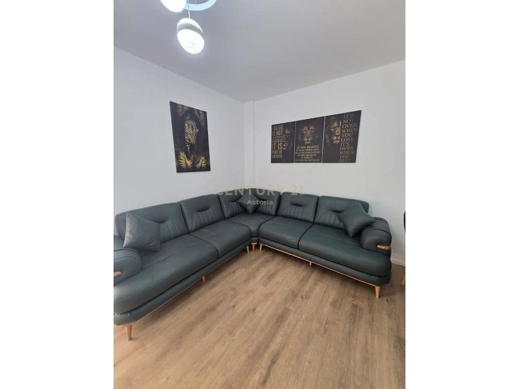 Shitet apartament 1+1, Linze, Pranë Restorant 2 Luanët