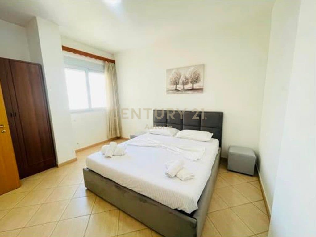 SHITET APARTAMENT 2+1, VIJË E PARË, LUNGOMARE, VLORË