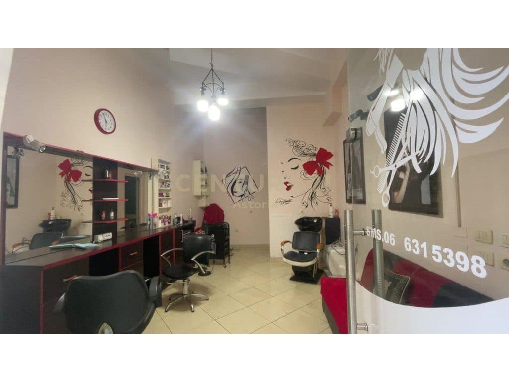 COMMERCIAL SPACE FOR SALE IDEAL FOR OFFICE OR BUSINESS IN ASTIR (NEAR ROUNDABOUT)