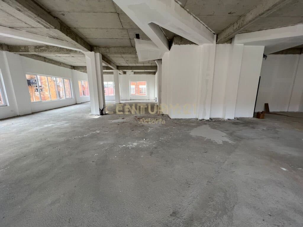 OPEN-SPACE AMBIENCE FOR SALE NEAR THE CITY CENTER 4