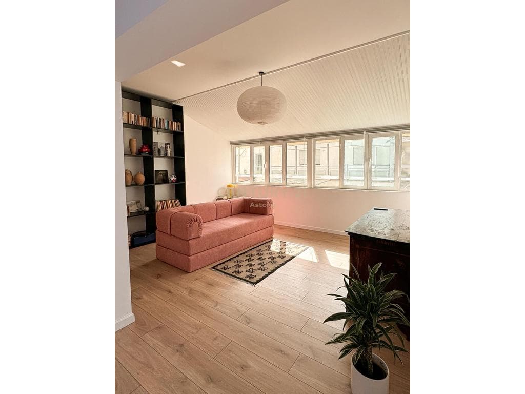 SHITET APARTAMENT 2+1 PRANE RRUGES SE KAVAJES 3
