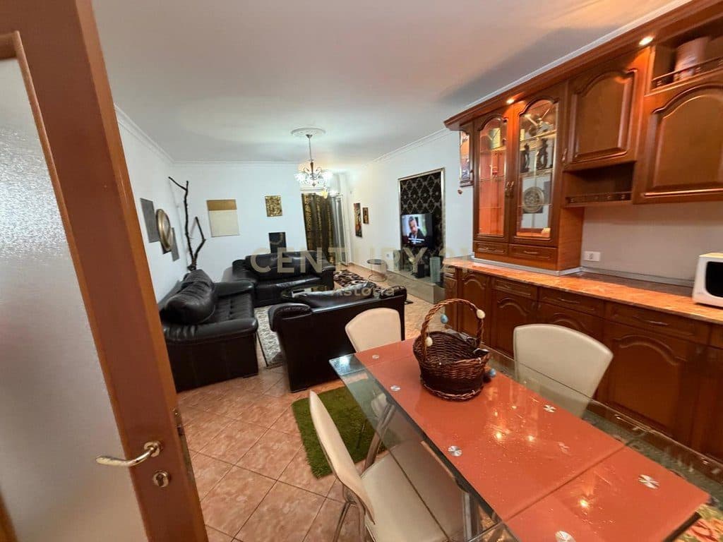 Apartament 2+1+2 me qira, Zogu i Zi 2