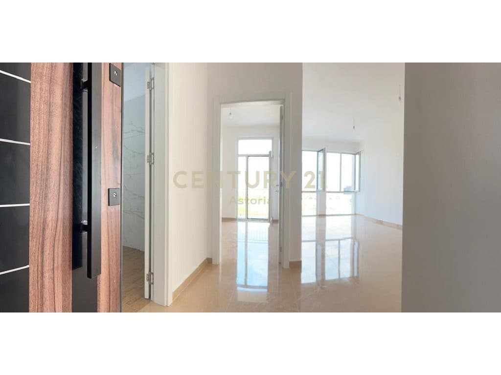 Apartment for rent at Altura, New Boulevard! 3