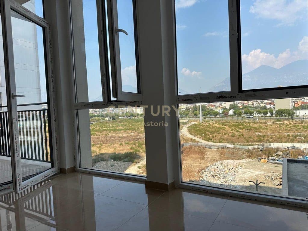 Apartment for rent at Altura, New Boulevard! 4