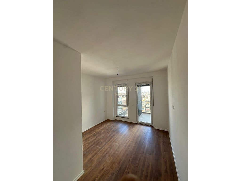 Apartament 1+1 për shitje në Don Bosko – Ndriçim Natyral, Orientim Jug-Perëndim dhe Akses Strategjik! 3