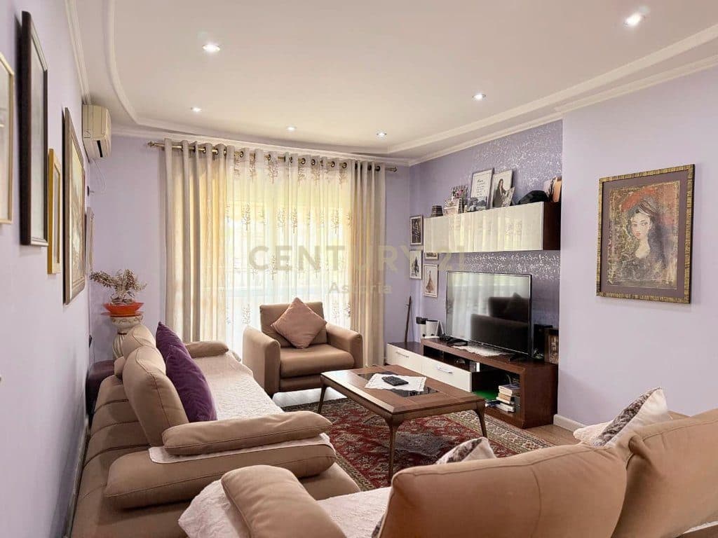Apartment 3+1 for Sale at Myslym Shyri