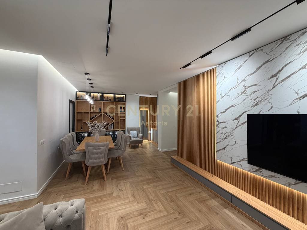 Apartament 2+1 me Qira – Bulevardi Migjeni, Yzberish 4