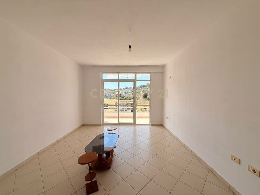 Shitet apartament 2+1 ne Astir, prane Viles L 3