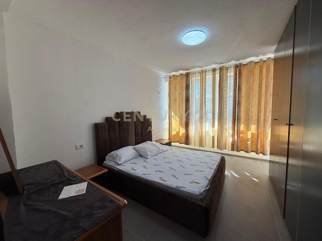 Furnished 2+1 apartment, United School 4