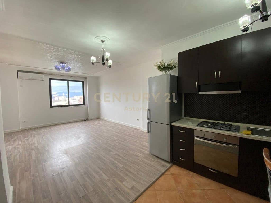 Jepet me qira apartament 3+1+2 per zyra, te Ish Ekspozita 4