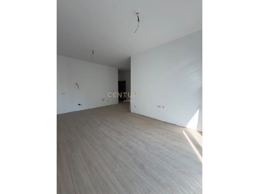 Apartament modern 2+1 për shitje tek Kristal Building – komoditet dhe stil urban 4