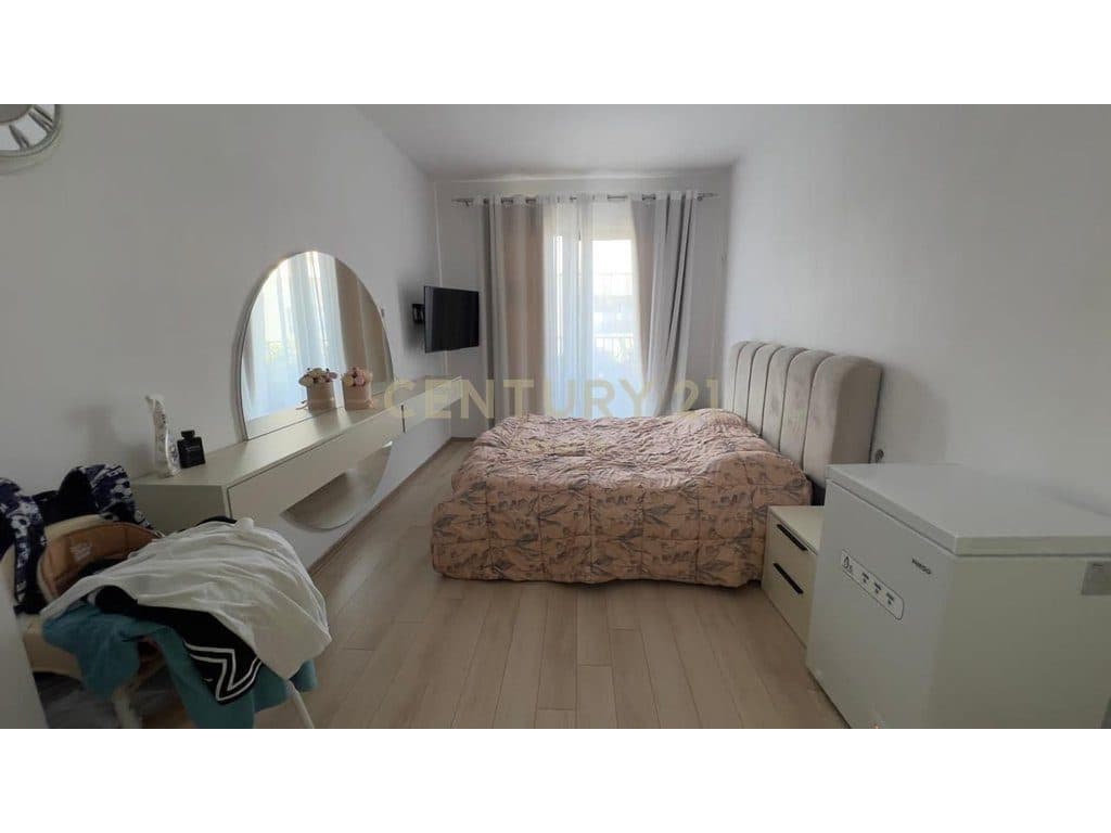 SHITET APARTAMENT 2+1 NË KAMËZ 4
