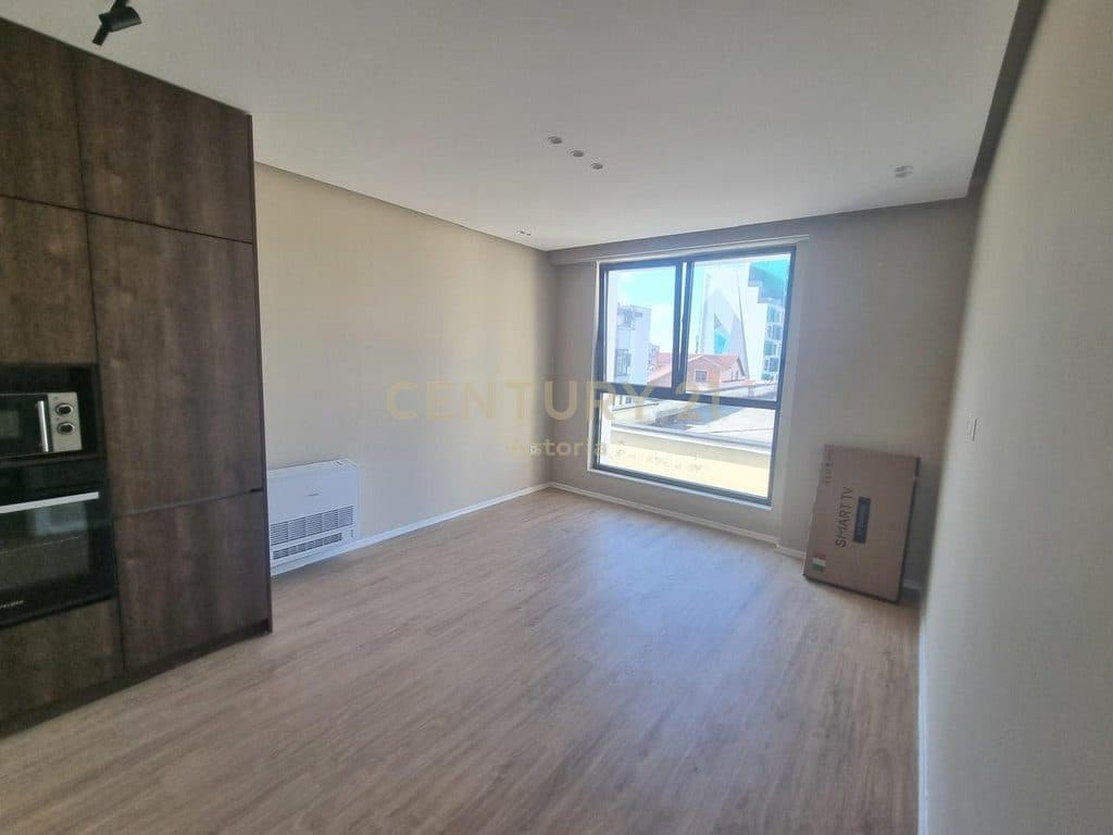 Jepet me qira apartament 1+1 te Bulevardi i Ri