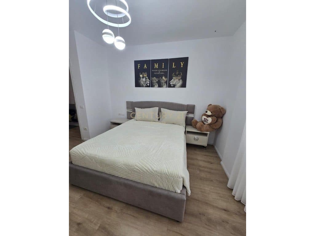 Shitet apartament 1+1, Linze, Pranë Restorant 2 Luanët 3