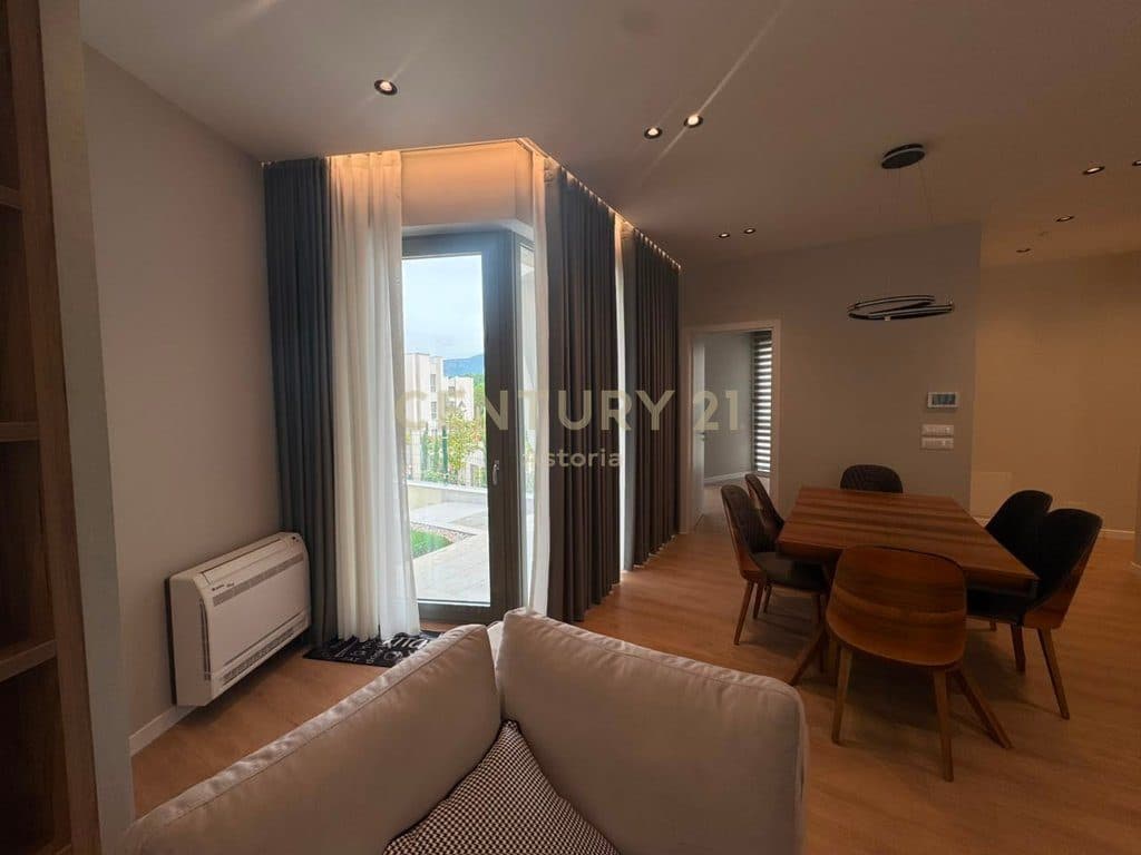 3-STOREY VILLA FOR RENT IN GREEN VALLEY – DRY LAKE 3