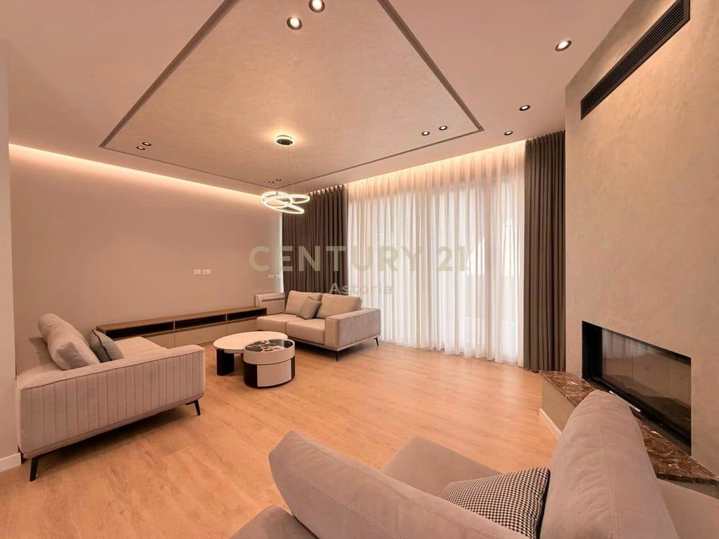3-STOREY VILLA FOR RENT IN GREEN VALLEY – DRY LAKE