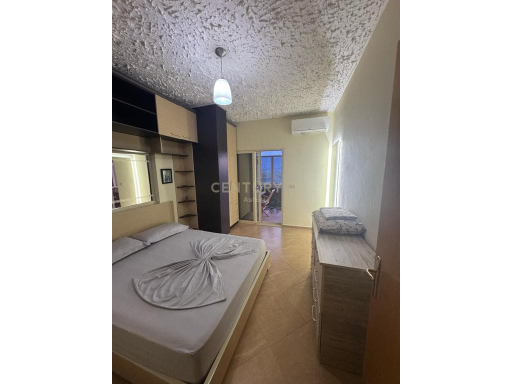 Shitet apartament 1+1+2 poste parkimi ne Orikum 4