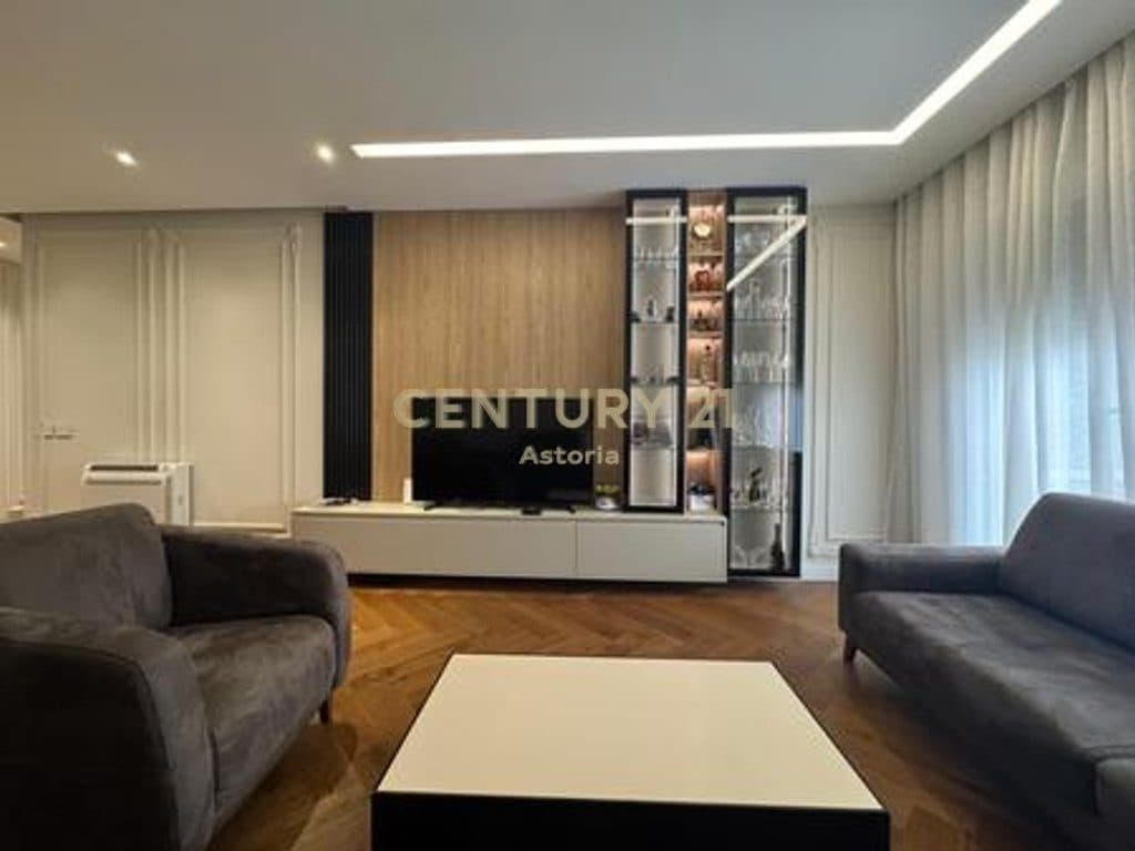 Jepet me qira apartament premium 2+1+2+2 ballkone me post parkimi te Olympic Residence Tirana