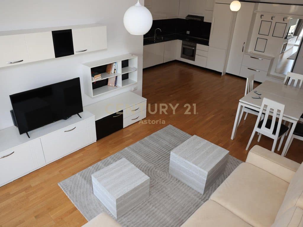 JEPET ME QIRA-APARTAMENT 2+1, KOPSHTI BOTANIK 4