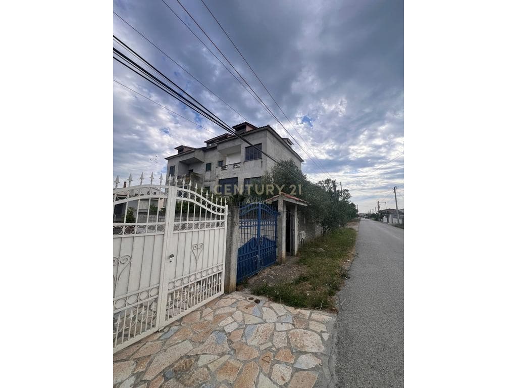 Shitet Shtëpi Private – Komoditet, Hapësirë dhe Mundësi Investimi, Kavaje