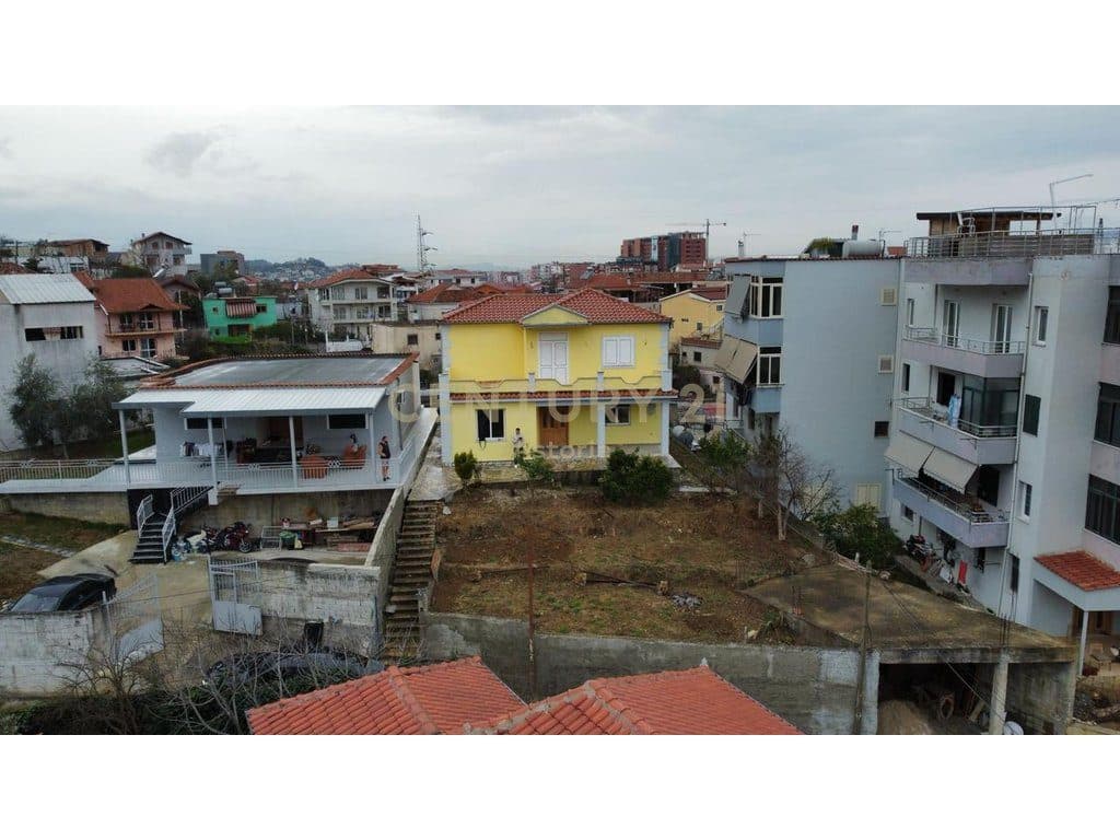 Shtëpi Private 2-Katëshe me 400 m² Truall për Shitje në Selitë 4
