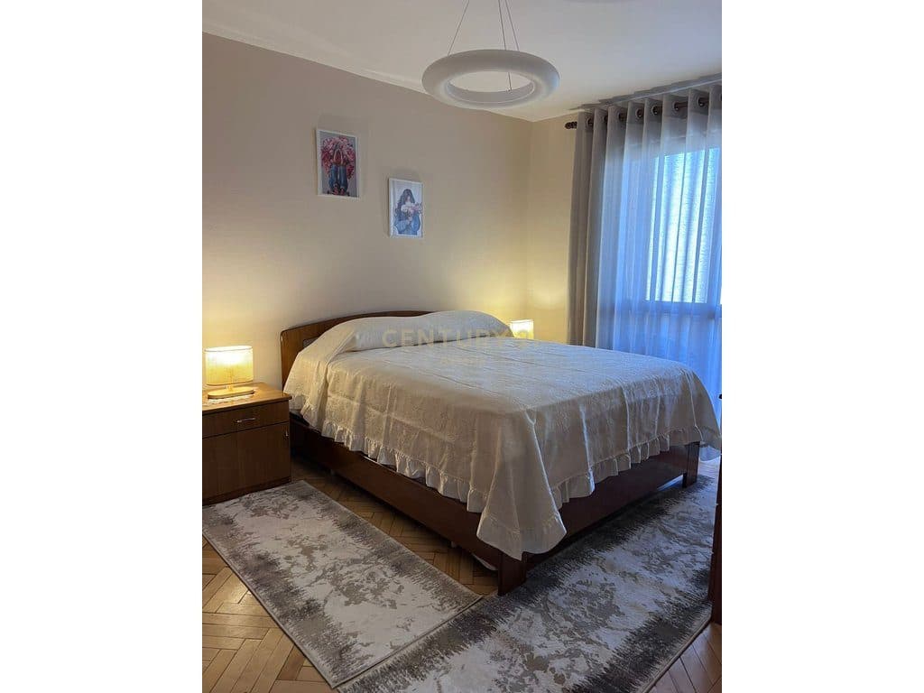 Jepet me qira apartament 2+1. Rruga e Elbasanit