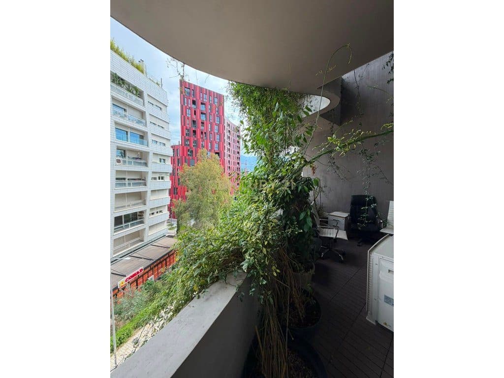 SHITET AMBIENT ELITAR NË LION RESIDENCE – IDEAL PËR ZYRA, BANIM DHE INVESTIM 4