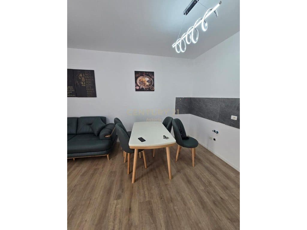 Shitet apartament 1+1, Linze, Pranë Restorant 2 Luanët 2