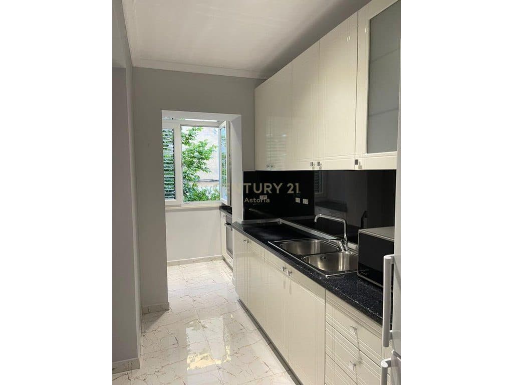 JEPET APARTAMENT 1+1 ME QIRA TE GARDA, LIQENI ARTIFICIAL I TIRANES. 2