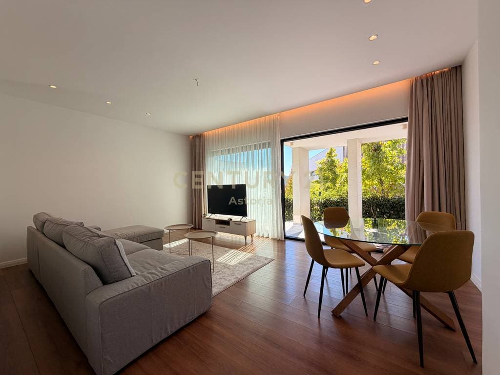 Apartament 2+1 për Shitje në Farkë, Pranë Liqenit – 120 m², Oborr Privat & 2 Parkime 3