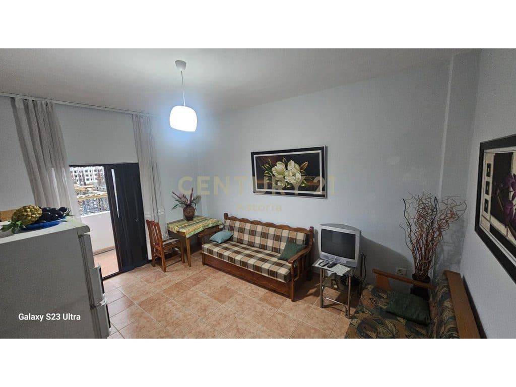 SHITET APARTAMENT 1+1 NE GOLEM, PRANE BONITA VIENA 2