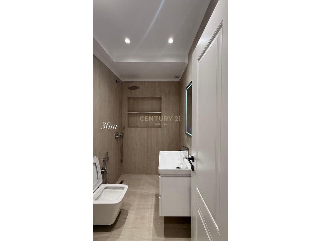 Studio apartment for sale 21 Dhjetori 3