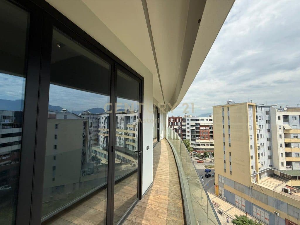 Ulet cmimi!!! Penthouse Modern 200m² me Qira në Astir – Super Hapësirë, Stil Luksoz & Privatësi Maksimale 3