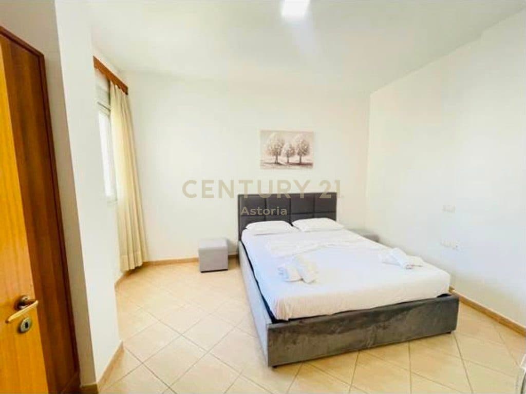 SHITET APARTAMENT 2+1, VIJË E PARË, LUNGOMARE, VLORË