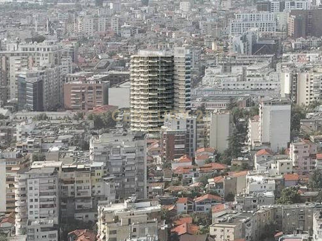 SHITET APARTAMENT 1+1 TE FRUIT DEPOT BUILDING, RRUGA JORDAN MISJA 1