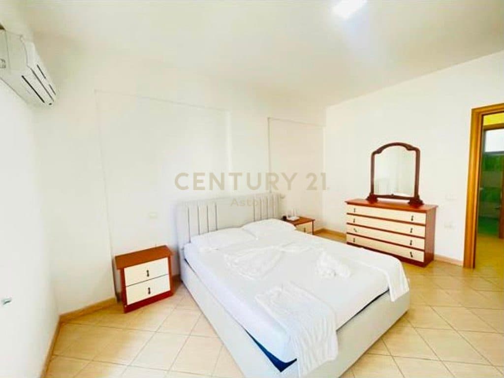 SHITET APARTAMENT 2+1, VIJË E PARË, LUNGOMARE, VLORË