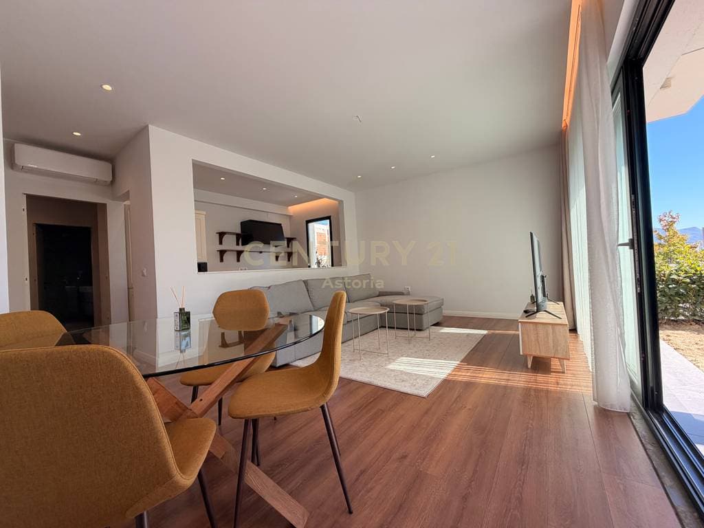 Apartament 2+1 për Shitje në Farkë, Pranë Liqenit – 120 m², Oborr Privat & 2 Parkime 2