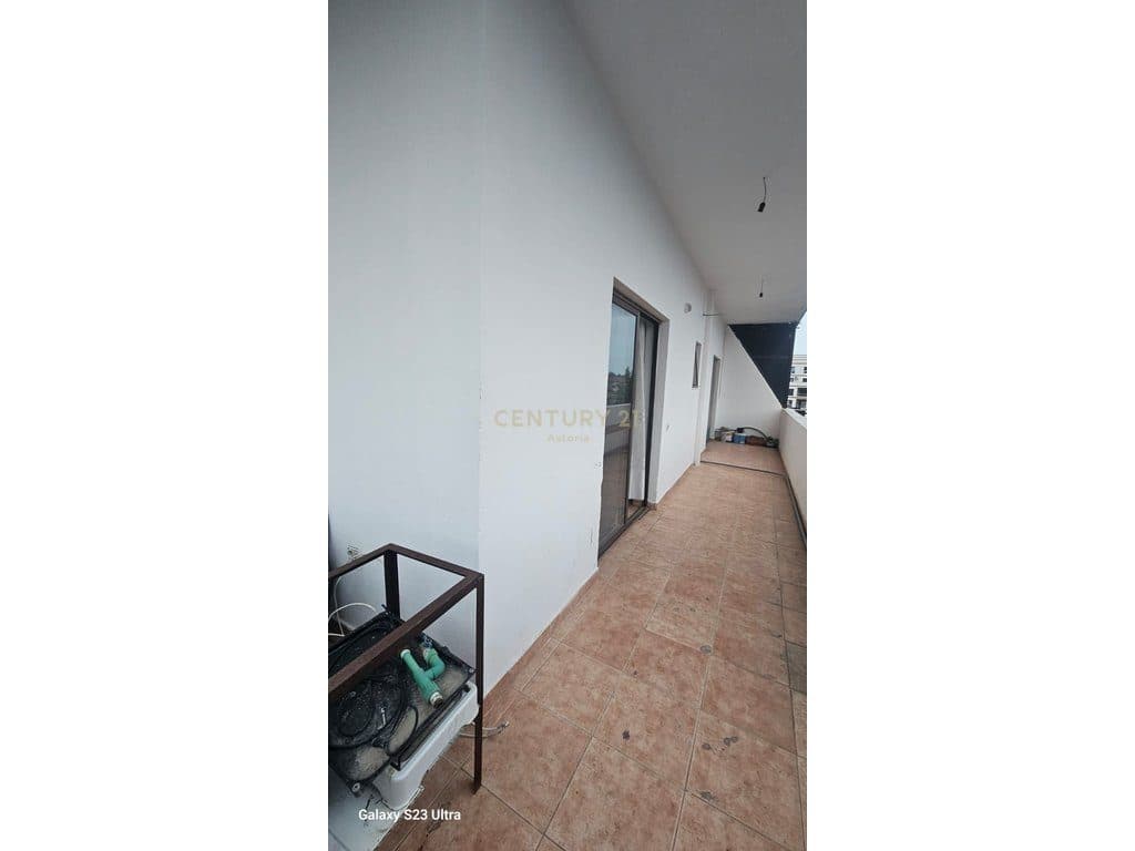 SHITET APARTAMENT 1+1 NE GOLEM, PRANE BONITA VIENA 4