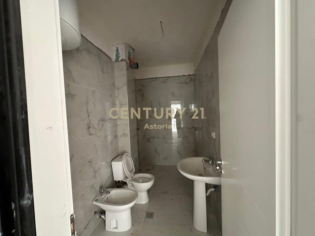 2+1 Apartment for Sale – New Modern Residence in Kamëz 4